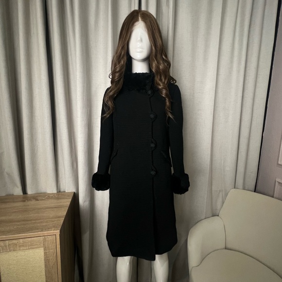 Vintage 1960's Textured Black Wool Coat with Faux Fur Collar and Cuffs - Picture 2 of 10